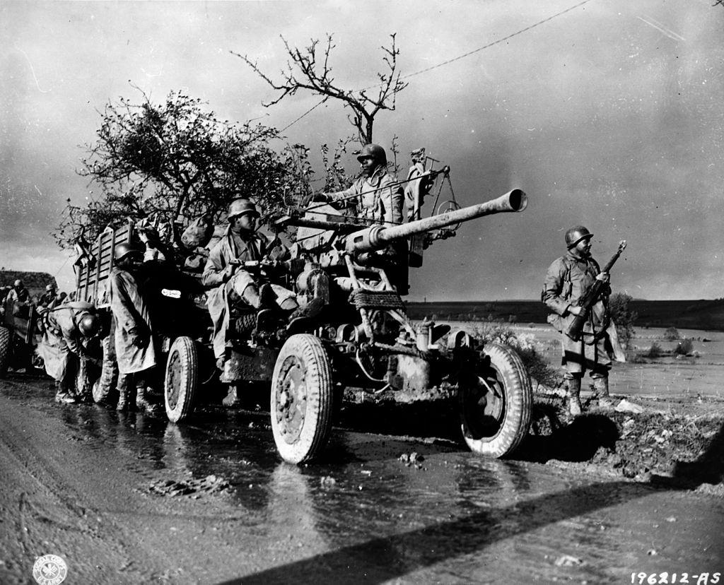 A photograph of the 452nd Anti-Aircraft Artillery Battalion during the Second World War.