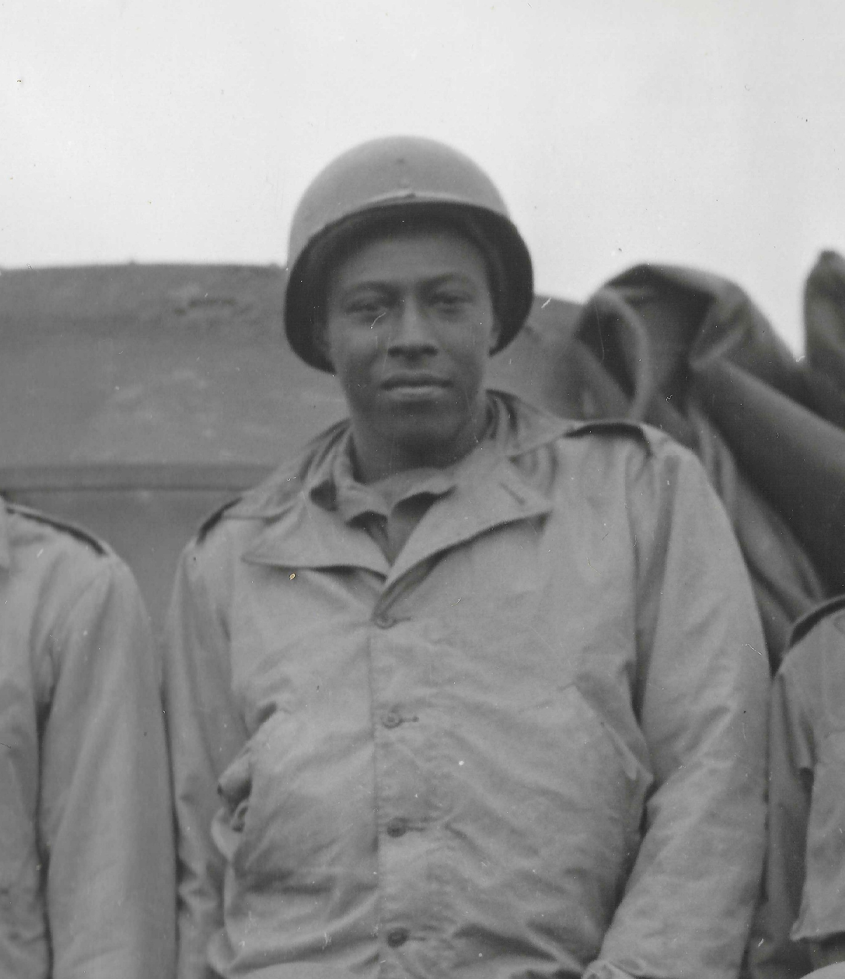 Lewis Gregory, 614th Tank Destroyer Battalion