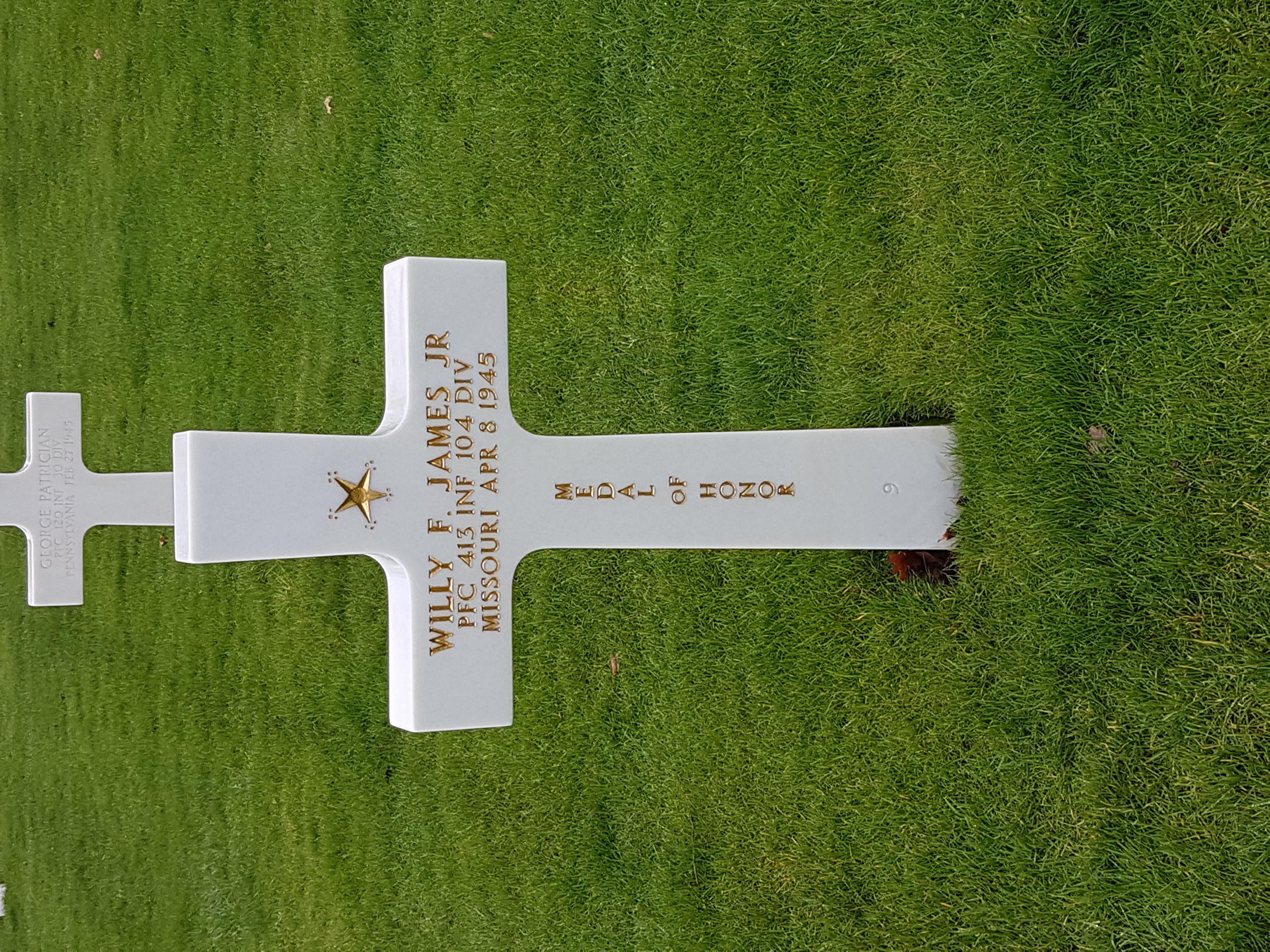 An image of from the Netherlands American Cemetery and Memorial, also known as the Margraten Cemtery.